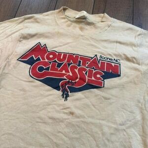 Vintage Runner Marathon Graphic T Shirt Men's Small 80s Boone North Carolina
